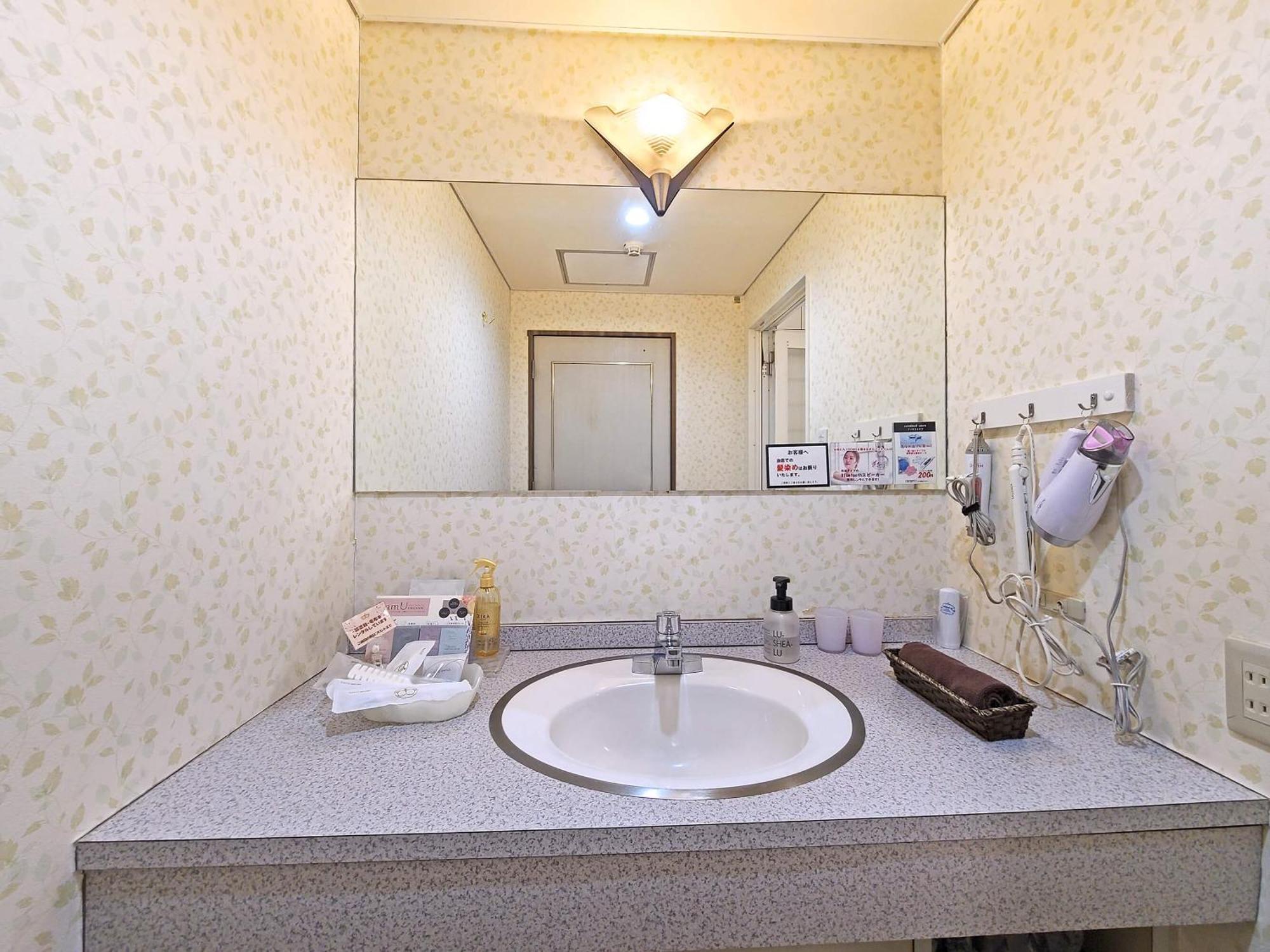 Отель Pal Annex Nakatsu (Adults Only) Экстерьер фото